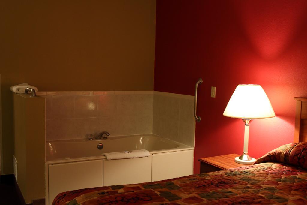 Hometown Inn & Suites Schererville Eksteriør billede